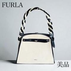 専用になりました‼️❤️FURLA バイカラーボストンバック FURLA @furla シンプルでシックな ホワイトのFURLA GENESI