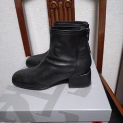 ⭐︎ STACCATO 黒牛革 ショートブーツ ヒール約4m