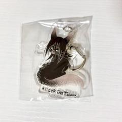 進撃の巨人 黒ねこ意匠 エレン アクリルキーホルダー - メルカリ