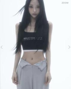 MELT THE LADY slogan logo tank black - メルカリ