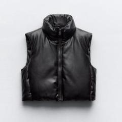 【ZARA】レザーフード付き中綿ロングダウンベスト 黒 ブラック 美品 未使用級 ZARA（ダウンベスト）のフリマアイテム一覧