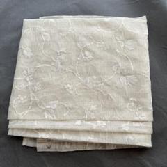 アイボリー花柄刺繍レース生地　はぎれ