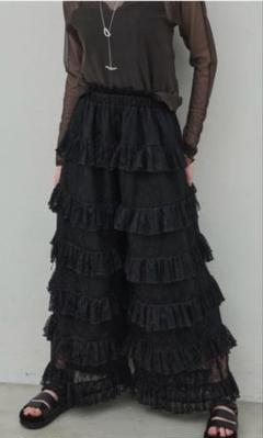 ラベルエチュード 総レースティアードセミワイドパンツ　ブラック　サイズ0