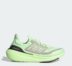新品adidasアディダス　ウルトラブーストライト　ランニング