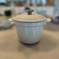 大幅値下げ❗️廃盤品‼️LECREUSETココットエブリー18cm鍋 グレー 大幅値下げ❗️廃盤品‼️LECREUSETココットエブリー18cm鍋 グレー