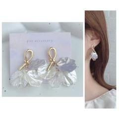 花びら　紫　チタンピアス　リボン　ゴールド　ハンドメイド　パープル　推しカラー