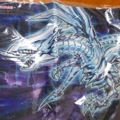 遊戯王　海馬　ブルーアイズソリッドドラゴン　プレイマット　ケース　スリーブセット 遊戯王海馬ブルーアイズソリッドドラゴンプレイマットケース