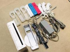 wii本体 リモコンヌンチャク3セット＋ソフト7本　120cm1000円送料込み