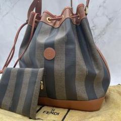 【美品】 FENDI ショルダーバッグ ペカン 巾着 ポーチ ゴールド金具