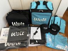 [新品]Wolt 配達セット一式　配達バッグ　インナージャケット等 Wolt（ウォルト）配達バッグ・グッズ・ジャケットの評判！使わ