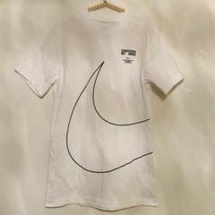 ナイキ スウォッシュ Tシャツ
