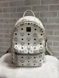 MCM スタッズ付きリュック ホワイト 袋付き MCM バックパック リュック スタッズ 大容量 ホワイト（MCM