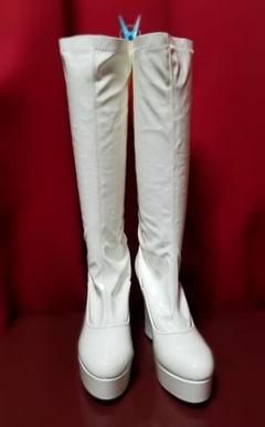 送料込! 厚底ブーツ 新品