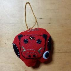 フェルトの赤べこ　ストラップ