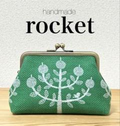 ミナペルホネン　mela リンゴ の ピンバッジ ミナペルホネン mela リンゴ の ピンバッジ
