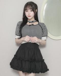 【ほぼ未使用】pium ぴうむ フリルチョーカーパフスリーブニット 白 フリルチョーカーパフスリーブニット – pium
