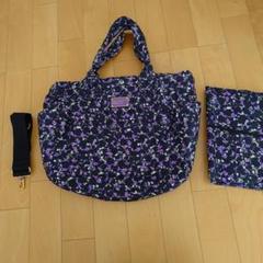 極美品　MARC JACOBS マザーズバッグ　2way 大容量　ネイビー MARC JACOBS / マザーズバッグ / 2way /オムツ替えシート付き
