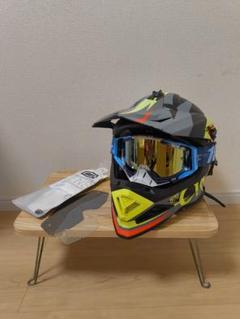 O´Neal 8SERIES Aggressor モトクロス ヘルメット O'NEILL ＼全品10%+1300円☆7/23(水)限定／ 欧州限定モデル