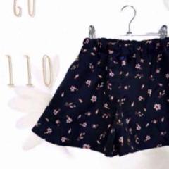 【GU】ジーユー　美品　花柄　ショートパンツ　スカート　短パン　ネイビー　110