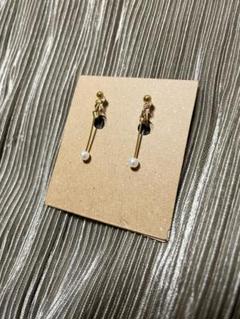 AY【ハンドメイド】パール風　揺れイヤリング　小ぶり　シンプル