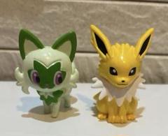 びっくらたまご ポケモン　イーブイフレンズ バスボール サンダース　ニャオハ