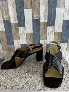 【新品】YSL サンダル 37 ブラック スクエアトゥ 太ヒール ストラップ付き