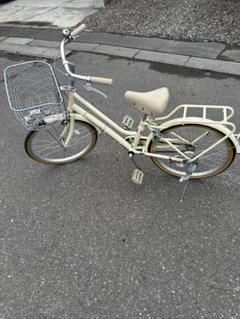 ファッションデザイナー 引き取り限定超美品20インチ子供用自転車 クリーム色 前面 自転車本体