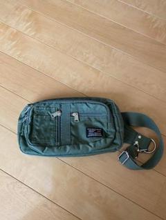 ALPHA INDUSTRIES ボディバッグ