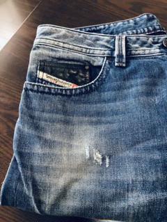 ディーゼル メンズジーンズ size31です。