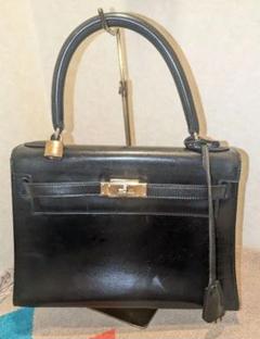 Guentarla ゲンターラ　レザーハンドバッグ ゴールド金具