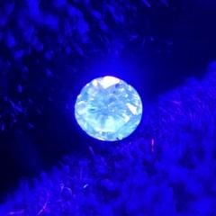 値下げ❣️蛍光☆ニアカラーレスダイヤモンド？ 1.9mm ラウンド ルース