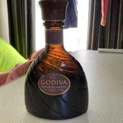 GODIVA - 【希少】GODIVA ゴディバ チョコレートリキュール375ml Amazon.co.jp: ゴディバ チョコレート リキュール 375ml : 食品
