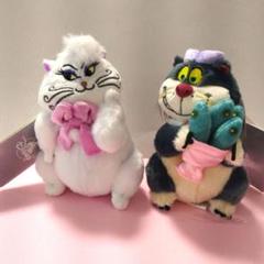 ディズニーストア　プラッシュキーチェーン　ルシファー　ポムポム