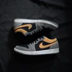 Air Jordan1 Low SE エアジョーダン ヴィヴィットオレンジ