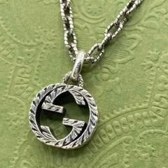 【新品磨き済】GUCCI アラベスク インターロッキングG ペンダント ラージ GUCCI - GUCCI グッチ アラベスク インターロッキングG Gロゴ