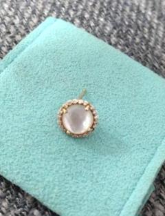 こじか ヴェレッタオッターヴァ ピアス ※片方のみ こじか様専用 ヴェレッタオッターヴァ ピアス ※片方のみ - メルカリ
