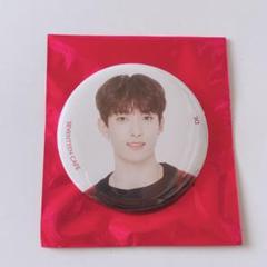 SEVENTEEN ドギョム 缶バッジ 缶バッチ holiday セブチ - メルカリ