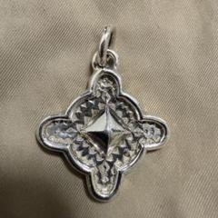 新製品情報も満載 SILVER マディソンブルー NECKLACE スモール ペンダントヘッド アクセサリー