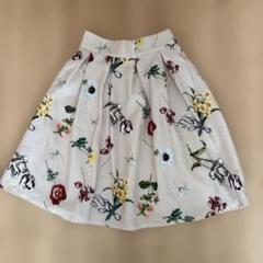 花柄フレアスカート ひざ丈 ベージュ　セレクトショップ　新品未着用