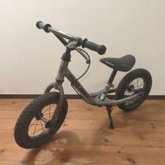 アサヒサイクルのKICKER AVANCE キッカーアバンス(ブレーキ付き) 自転車仕様のブレーキやスタンドをトレーニングバイクに搭載