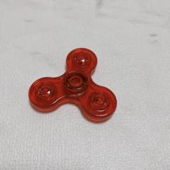 ハンドスピナー　指先　赤　レッド　暇つぶし　手の運動　おもちゃ