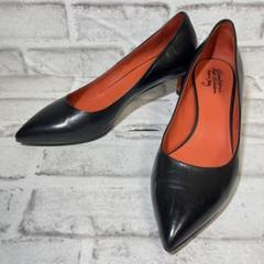 【美品】サントーニ　ポインテッドトゥ レザーパンプス 黒 35.5 イタリア