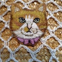 No.452　猫です。　刺繍ブローチ maxresdefault.jpg