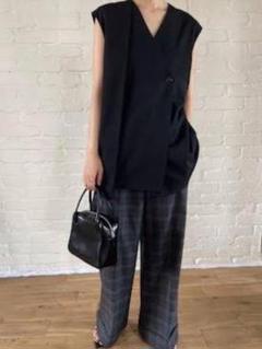 リムアーク　Front tuck box vest RIM.ARK（リムアーク）の「Front tuck box vest（ベスト）」 - WEAR