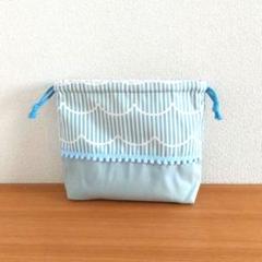 北欧風な水色のスカラップレース柄のお弁当袋　水色　女の子