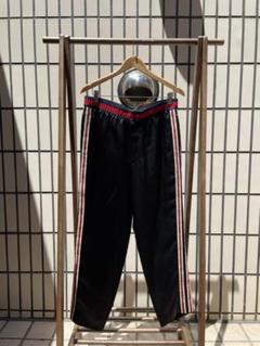 新品未使用】19AW GUCCI インターロッキング トラックパンツ - メルカリ 人気アイテムをお得に 【タグあり新品未使用】19AW GUCCI トラックパンツ インターロッキング その他