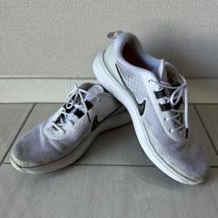 Nike ホワイトメッシュスニーカー