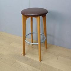 CRES クレス　シンプルモダン　スツール　青　展示品　円形　モダン DSC02421-scaled.jpg
