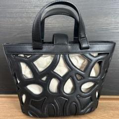 新品 タグ付き ZARA カットワーク トートバッグ (大) - メルカリ