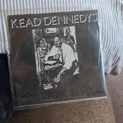kead dennedys 7インチレコード 2曲収録